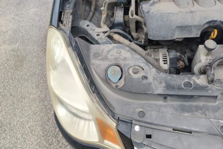 Used Nissan Sylphy 2009 2.0XL CVT Luxury Edition Engine Bay Right