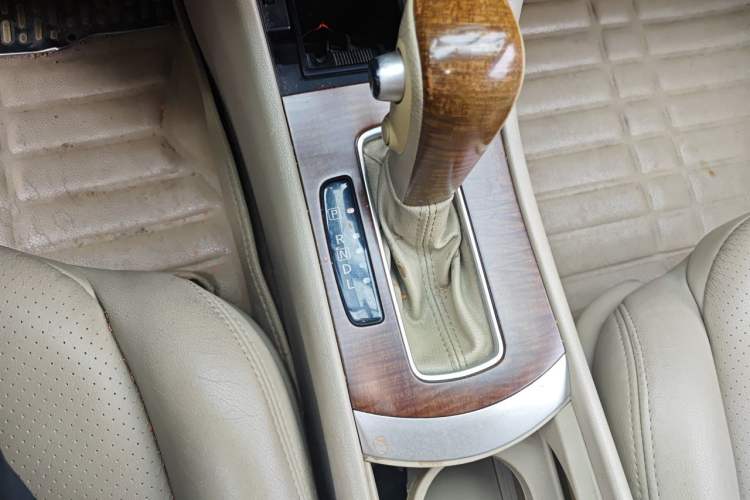 Used Nissan Sylphy 2009 2.0XL CVT Luxury Edition Gear Lever