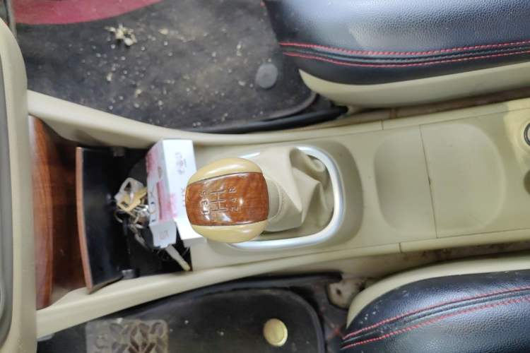 Used Nissan Sylphy 2009 1.6XE Manual Comfort Edition Gear Lever