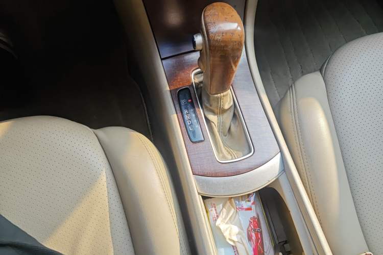 Used Nissan Sylphy 2009 2.0XL CVT Luxury Sunroof Edition Gear Lever