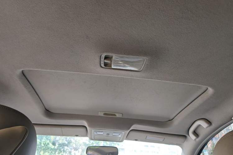 Used Nissan Sylphy 2009 1.6XL Automatic Luxury Sunroof Edition Headliner
