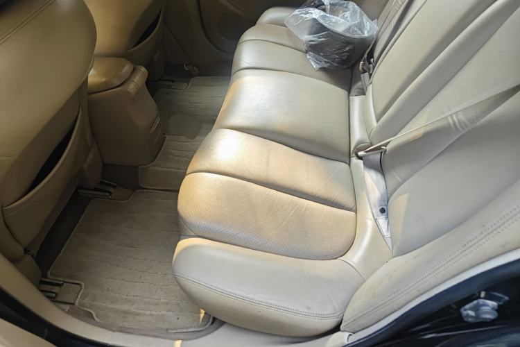 Used Nissan Sylphy 2009 2.0XL CVT Luxury Sunroof Edition Left Rear Seat