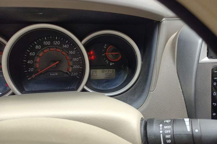 Used Nissan Sylphy 2009 1.6XE Automatic Comfort Edition Odometer Close Up