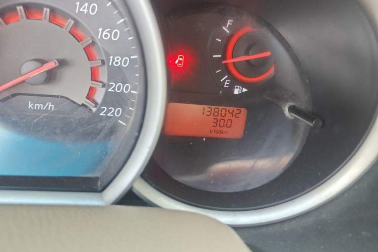 Used Nissan Sylphy 2009 1.6 XL Manual Luxury Sunroof Edition Odometer Close Up