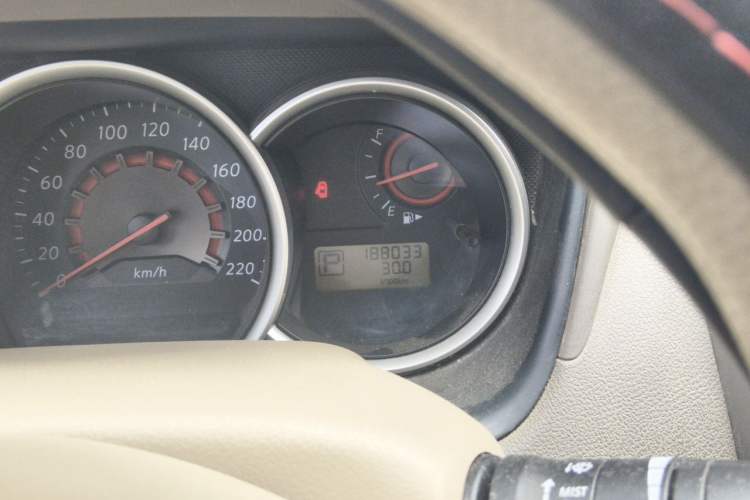 Used Nissan Sylphy 2009 1.6XE Automatic Comfort Edition Odometer Close Up