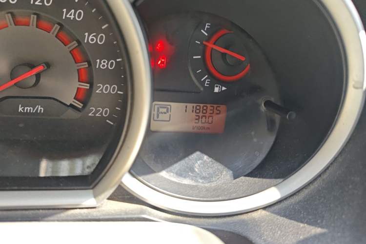 Used Nissan Sylphy 2009 1.6XL Automatic Luxury Sunroof Edition Odometer Close Up
