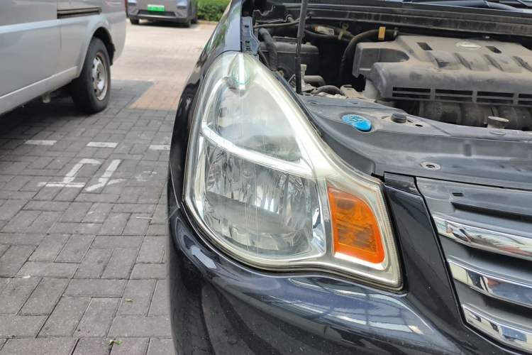 Used Nissan Sylphy 2009 1.6XL Automatic Luxury Sunroof Edition Right Front Headlight
