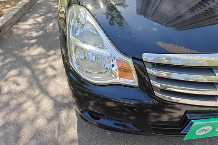 Used Nissan Sylphy 2009 1.6XL Automatic Luxury Sunroof Edition Right Front Headlight
