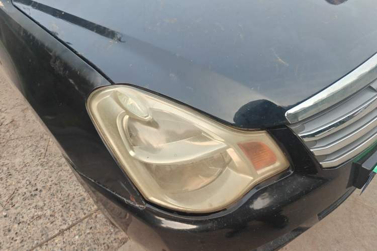 Used Nissan Sylphy 2009 1.6 XL Manual Luxury Sunroof Edition Right Front Headlight