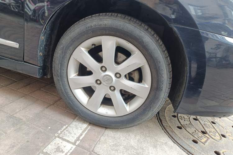 Used Nissan Sylphy 2009 1.6XE Automatic Comfort Edition Right Front Wheel Hub
