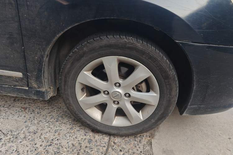 Used Nissan Sylphy 2009 1.6 XL Manual Luxury Sunroof Edition Right Front Wheel Hub