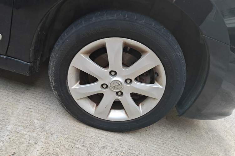 Used Nissan Sylphy 2009 1.6XE Manual Comfort Edition Right Front Wheel Hub