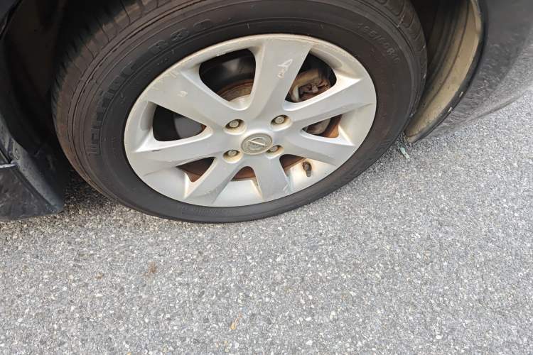 Used Nissan Sylphy 2009 2.0XL CVT Luxury Sunroof Edition Right Front Wheel Hub