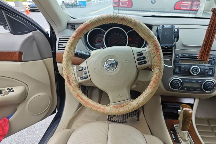 Used Nissan Sylphy 2009 2.0XL CVT Luxury Edition Steering Wheel