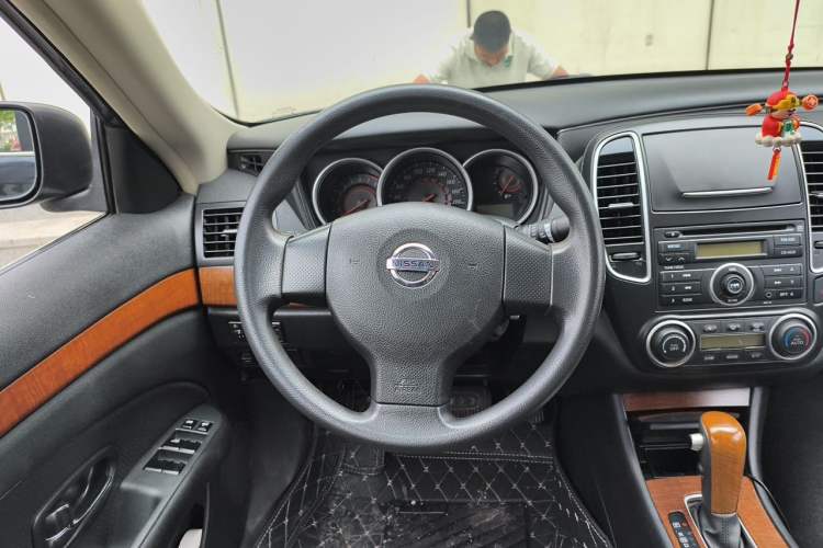 Used Nissan Sylphy 2009 1.6XL Automatic Luxury Sunroof Edition Steering Wheel