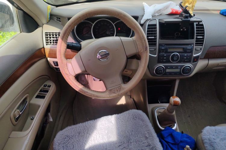 Used Nissan Sylphy 2009 1.6 XL Manual Luxury Sunroof Edition Steering Wheel