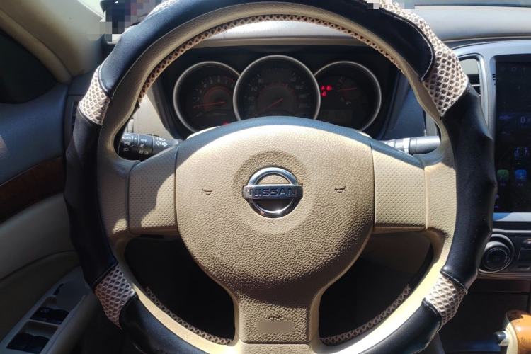 Used Nissan Sylphy 2009 1.6XL Automatic Luxury Sunroof Edition Steering Wheel