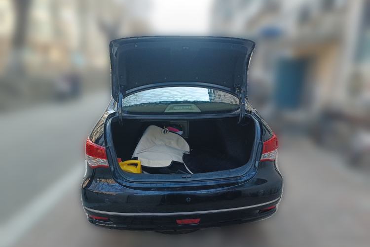 Used Nissan Sylphy 2009 1.6XE Automatic Comfort Edition Trunk
