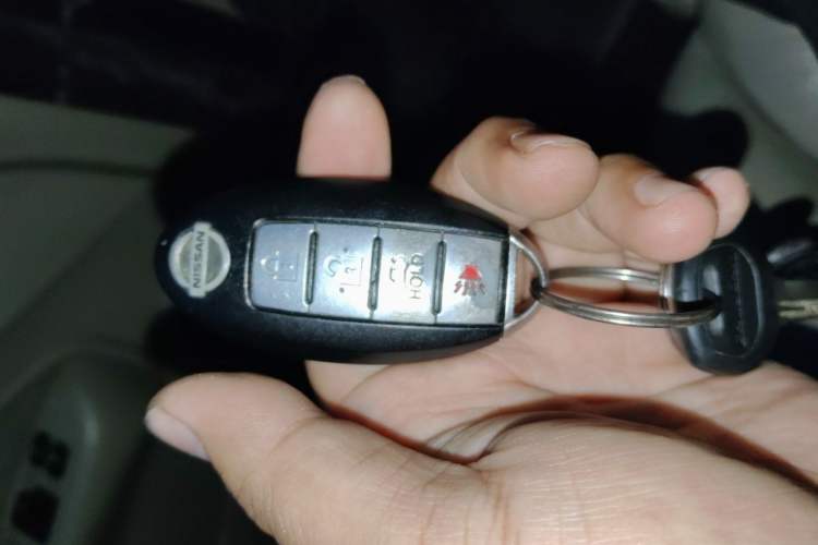Used Nissan Sylphy 2009 1.6XL Automatic Luxury Sunroof Edition Vehicle Key