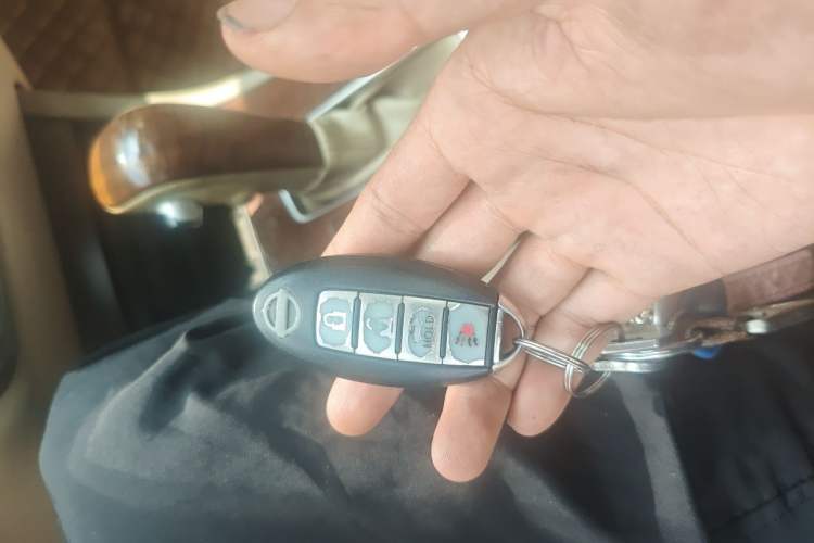 Used Nissan Sylphy 2009 1.6XL Automatic Luxury Sunroof Edition Vehicle Key