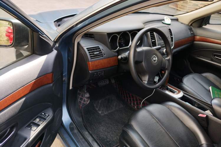 Used Nissan Sylphy 2009 1.6XL Automatic Luxury Sunroof Edition Driver Seat