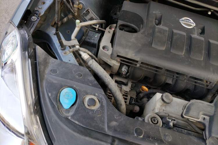 Used Nissan Sylphy 2009 1.6XL Automatic Luxury Sunroof Edition Engine Bay Right