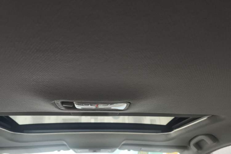 Used Nissan Sylphy 2009 1.6XL Automatic Luxury Sunroof Edition Headliner