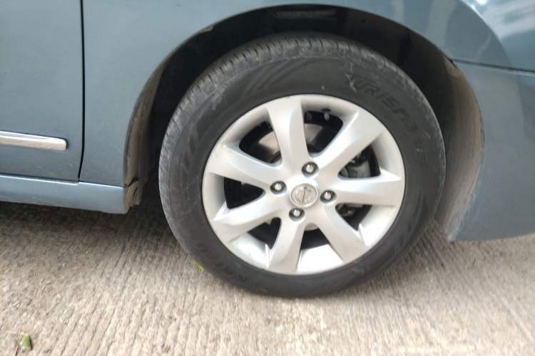 Used Nissan Sylphy 2009 1.6XE Automatic Comfort Edition Right Front Wheel Hub