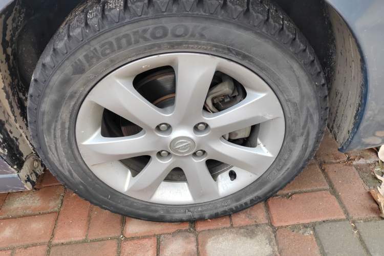 Used Nissan Sylphy 2009 2.0XL CVT Luxury Edition Right Front Wheel Hub