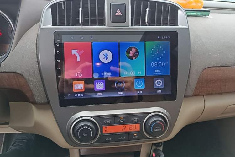 Used Nissan Sylphy 2009 1.6XL Automatic Luxury Sunroof Edition Audio And AC Panel