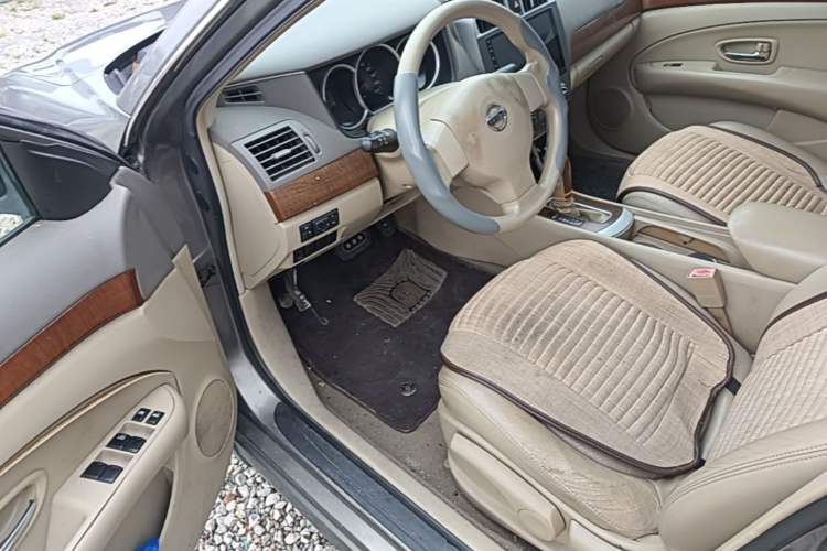 Used Nissan Sylphy 2009 1.6XL Automatic Luxury Sunroof Edition Driver Seat