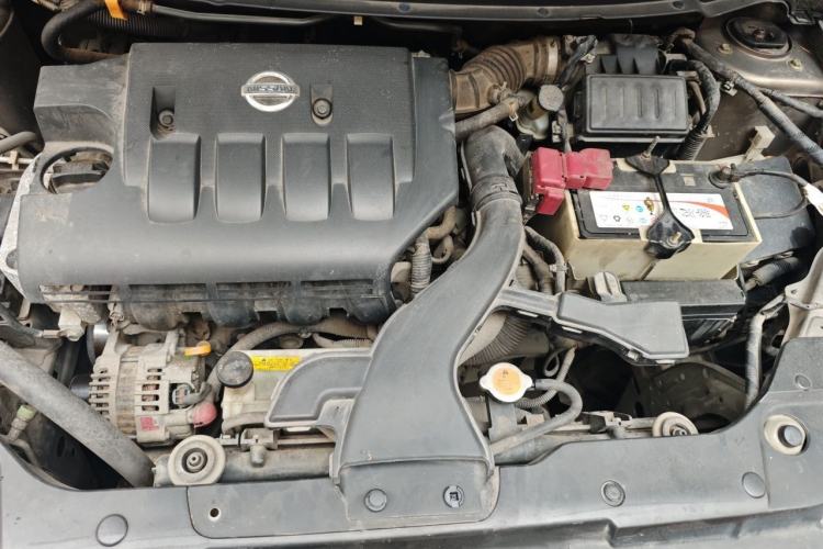 Used Nissan Sylphy 2009 1.6XE Manual Comfort Edition Engine Bay