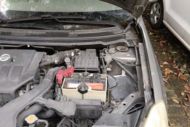 Used Nissan Sylphy 2009 1.6XE Automatic Comfort Edition Engine Bay Left