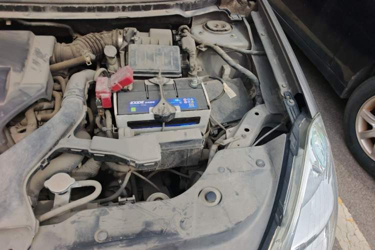 Used Nissan Sylphy 2009 1.6XE Automatic Comfort Edition Engine Bay Left