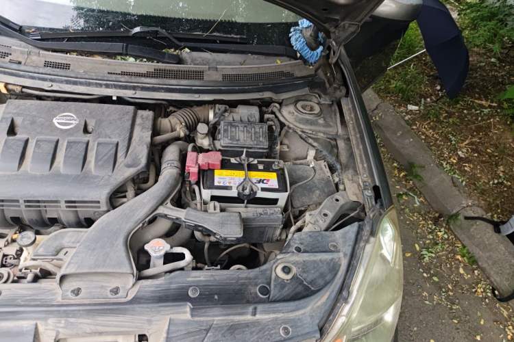 Used Nissan Sylphy 2009 1.6XE Manual Comfort Edition Engine Bay Left