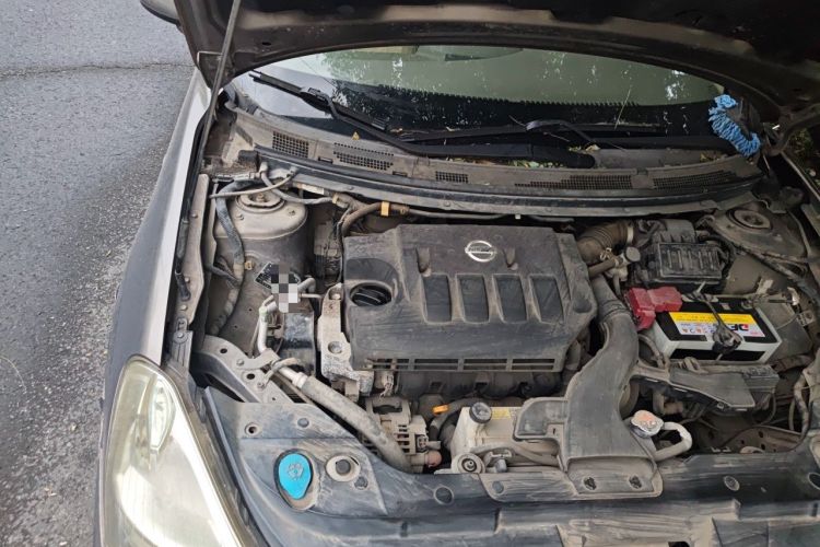 Used Nissan Sylphy 2009 1.6XE Manual Comfort Edition Engine Bay Right