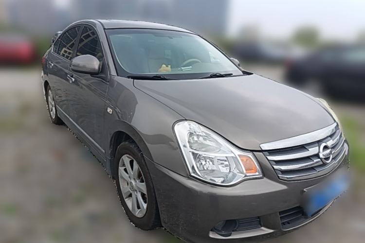 Used Nissan Sylphy 2009 1.6XL Automatic Luxury Sunroof Edition Front Right 45 Deg