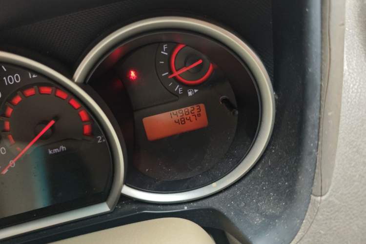 Used Nissan Sylphy 2009 1.6XE Manual Comfort Edition Odometer Close Up