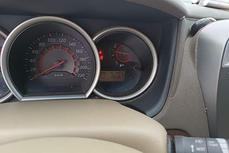 Used Nissan Sylphy 2009 1.6XL Automatic Luxury Sunroof Edition Odometer Close Up