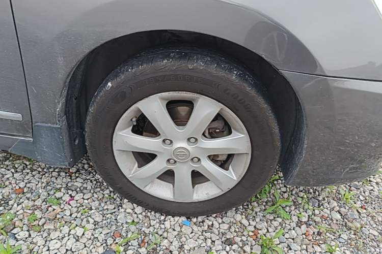 Used Nissan Sylphy 2009 1.6XL Automatic Luxury Sunroof Edition Right Front Wheel Hub
