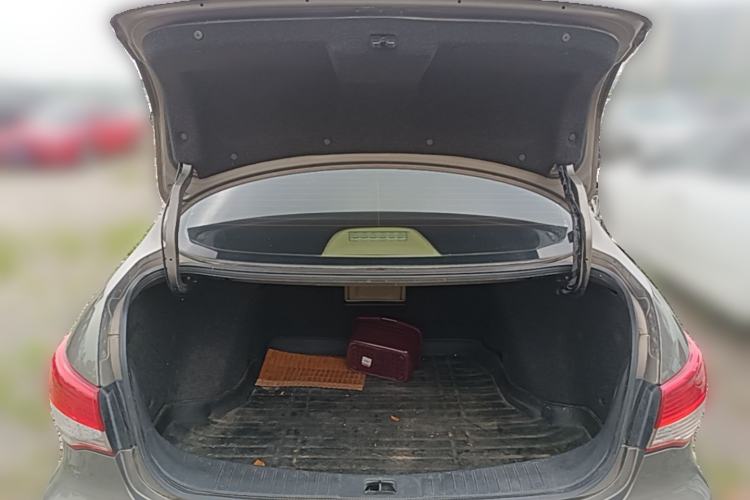 Used Nissan Sylphy 2009 1.6XL Automatic Luxury Sunroof Edition Trunk