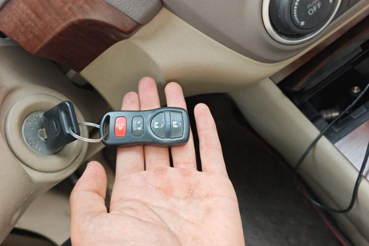 Used Nissan Sylphy 2009 1.6XE Automatic Comfort Edition Vehicle Key