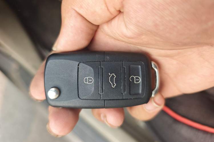 Used Nissan Sylphy 2009 1.6XE Manual Comfort Edition Vehicle Key