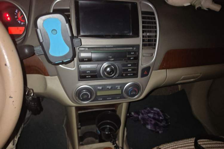 Used Nissan Sylphy 2009 1.6XE Manual Comfort Edition Audio And AC Panel