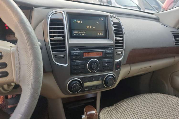 Used Nissan Sylphy 2009 2.0XL CVT Tech Edition Audio And AC Panel