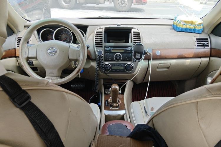 Used Nissan Sylphy 2009 1.6XE Automatic Comfort Edition Center Console