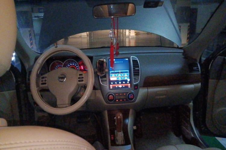 Used Nissan Sylphy 2009 2.0XL CVT Tech Edition Center Console