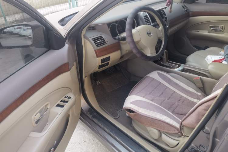 Used Nissan Sylphy 2009 1.6XL Automatic Luxury Sunroof Edition Driver Seat
