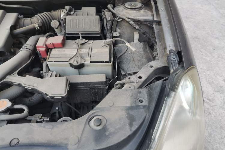 Used Nissan Sylphy 2009 1.6XL Automatic Luxury Sunroof Edition Engine Bay Left