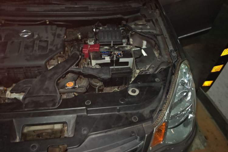 Used Nissan Sylphy 2009 1.6XE Manual Comfort Edition Engine Bay Left